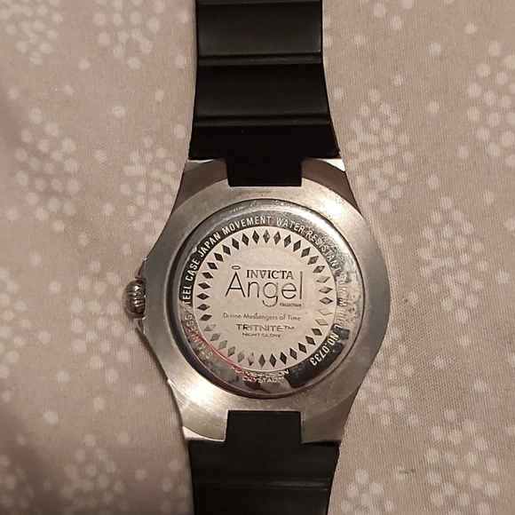 Invicta angel silicone watch good condition - Picture 3 of 3